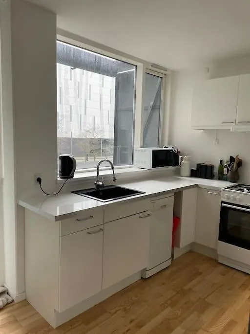 Modern Apartment In Orestad Köpenhamn